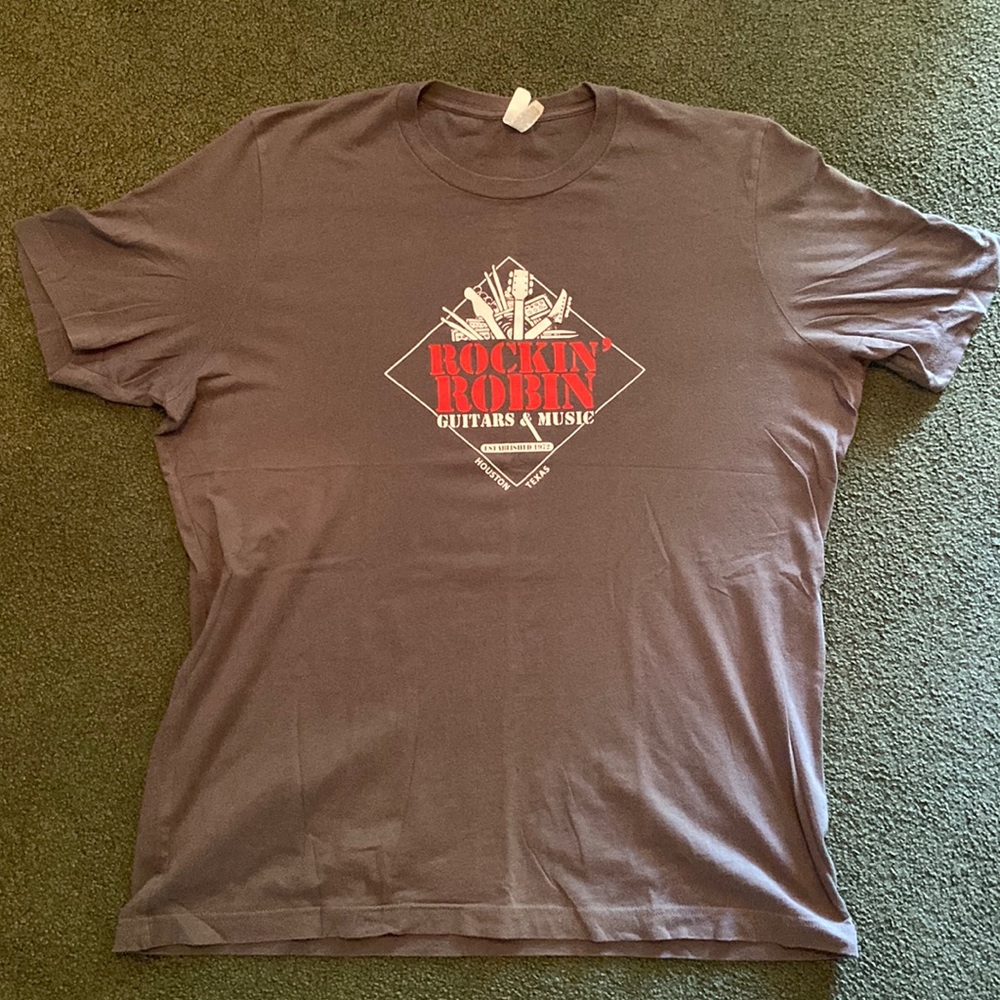 Guitar Shop T’s “Rockin’ Robin” canvas t-shirt size XL. Great condition